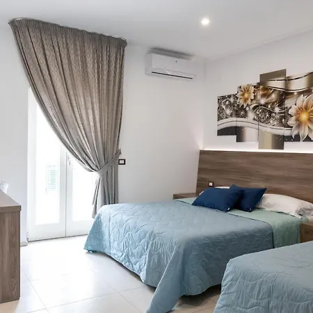 Mary VI Rooms Peschici Exterior photo
